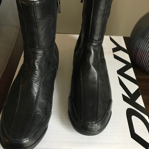 dkny roxy booties